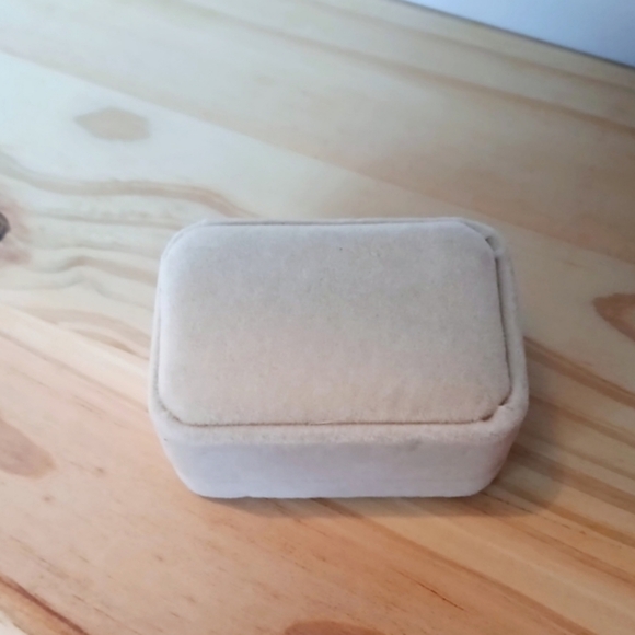 2 Ring Set + Velvet Gift Box Textured Silver & Smooth Black Band. Mix & Match - Picture 2 of 3